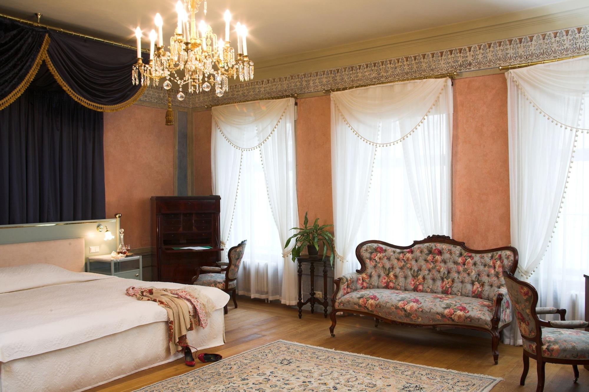 Antonius Hotel Тарту Экстерьер фото
