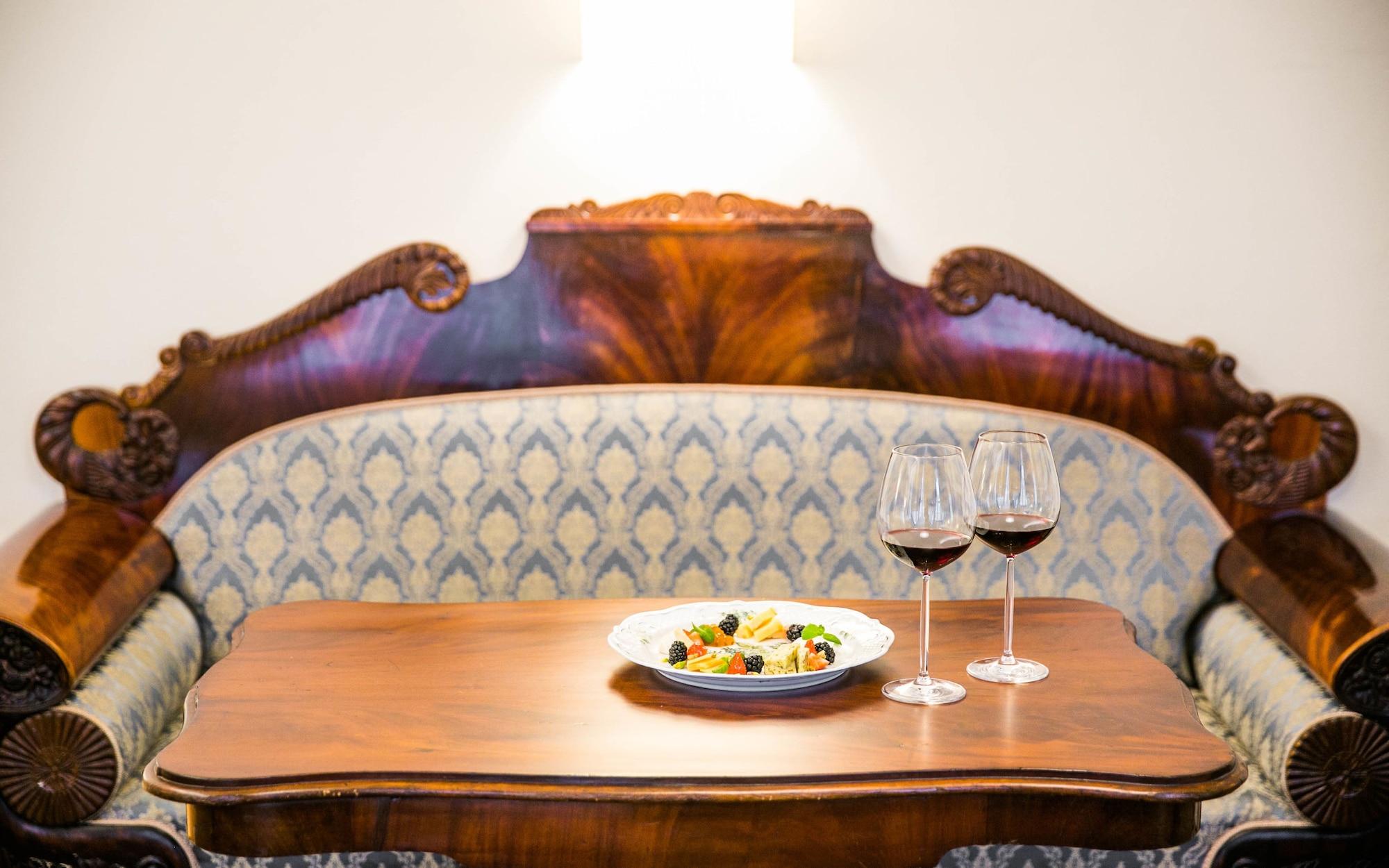 Antonius Hotel Тарту Экстерьер фото