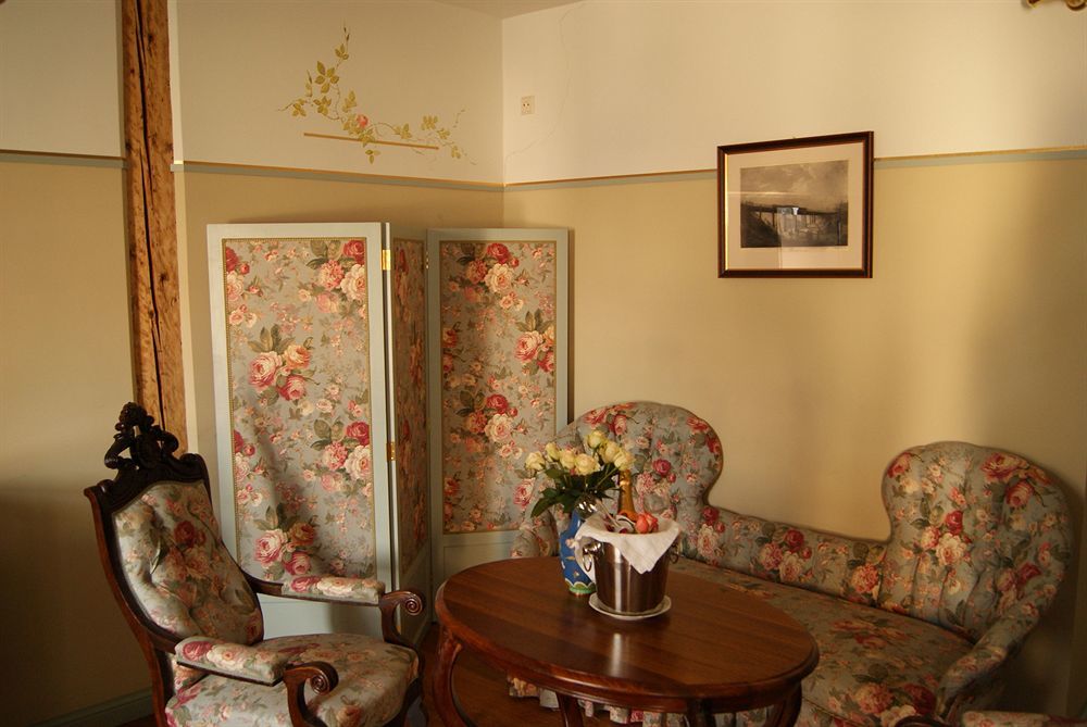 Antonius Hotel Тарту Экстерьер фото